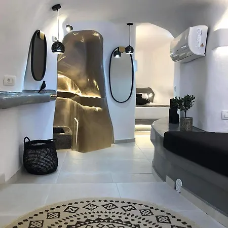 Marann Cave Appartamento Akrotírion