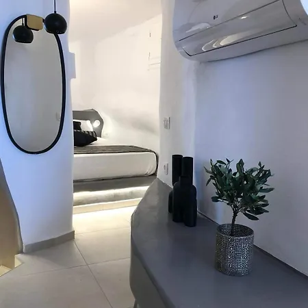 Marann Cave Akrotírion