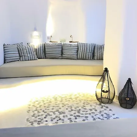 Marann Cave Akrotírion