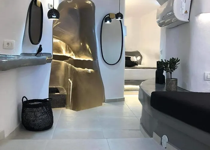 Marann Cave Apartment Akrotírion