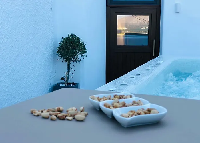 Marann Cave Apartment Akrotírion