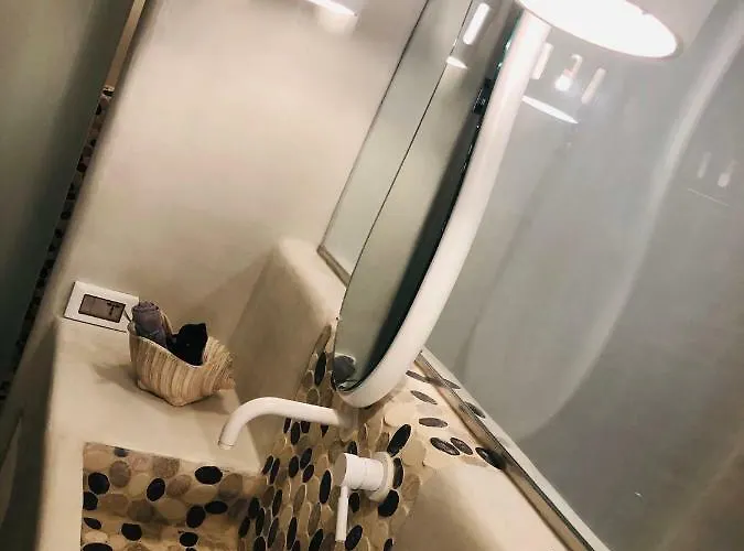 Marann Cave アパート Akrotírion