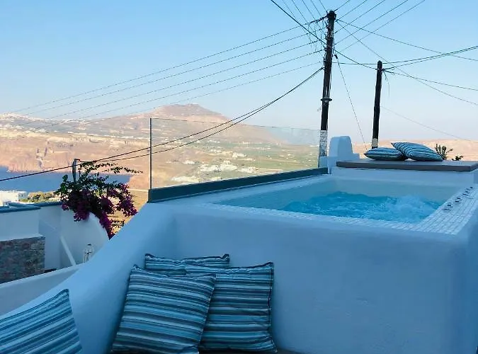 Marann Cave Akrotiri (Santorini)